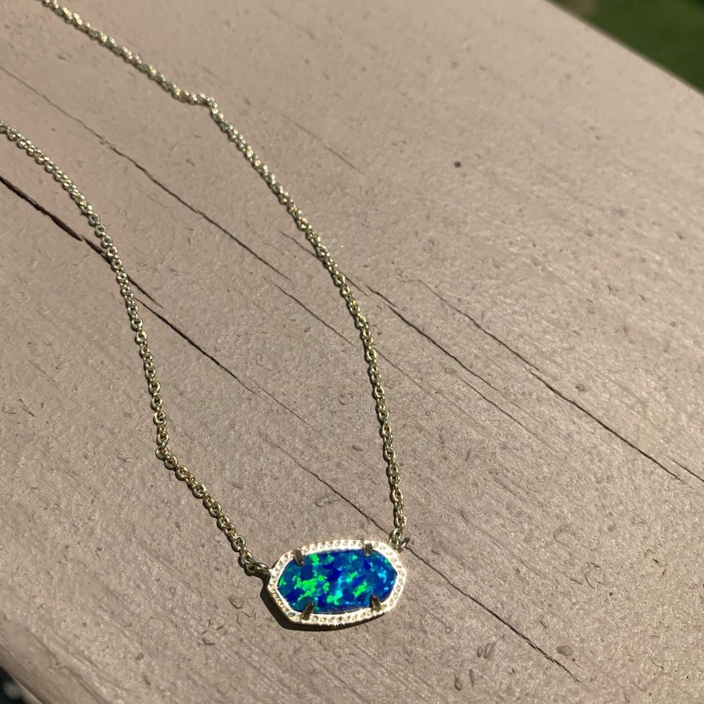 Kendra Scott Elisa pendant necklace